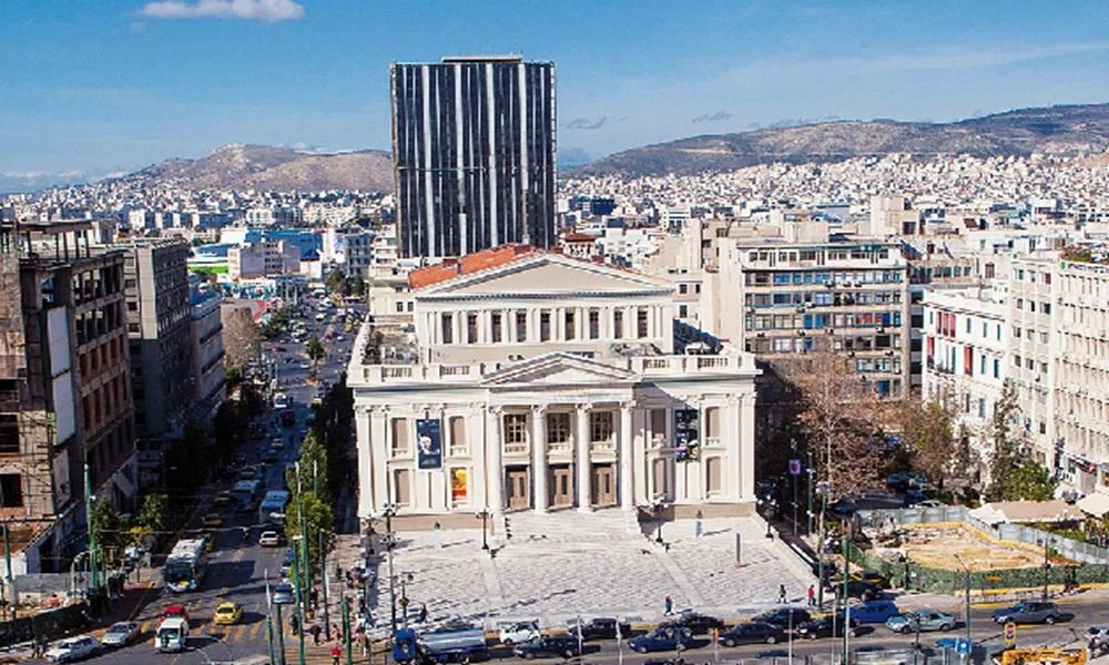 Πειραιάς: Τροχαίο με Τραμ και λεωφορείο στο κέντρο της πόλης